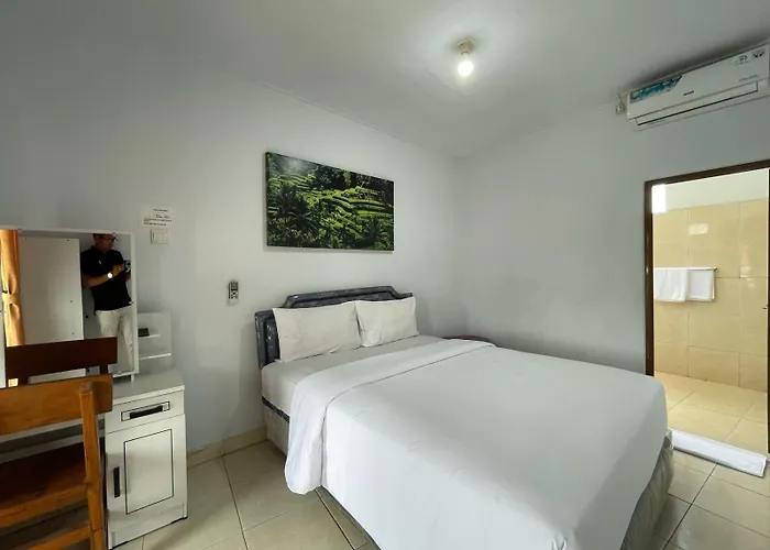 Hotel 77 Managed By Manara 2*