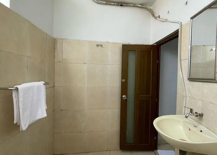 Hotel 77 Managed By Manara 2*